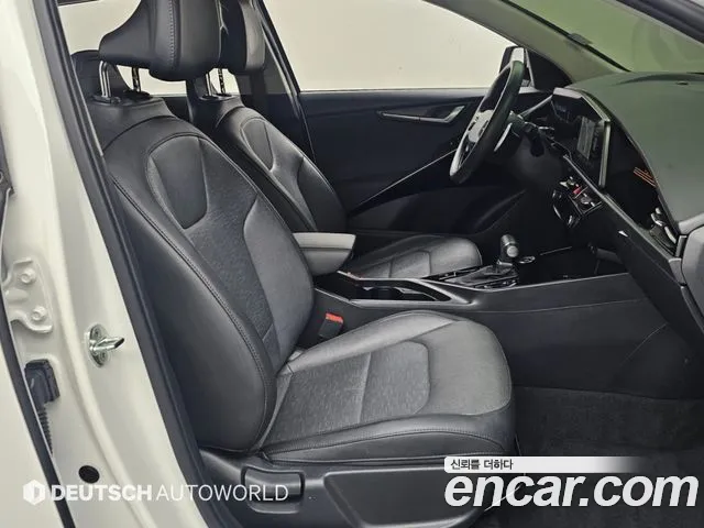 Kia Niro The All New — Фото автомобиля 16