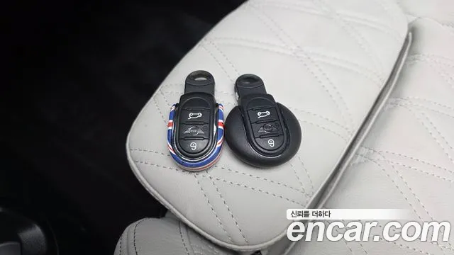 Mini Cooper Convertible — Фото автомобиля 30