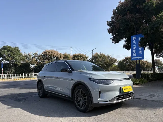 Leapmotor C11 — Фото автомобиля 6