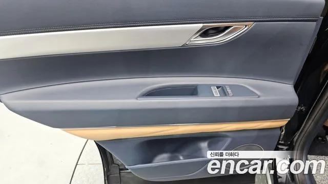 Genesis GV80 — Фото автомобиля 14