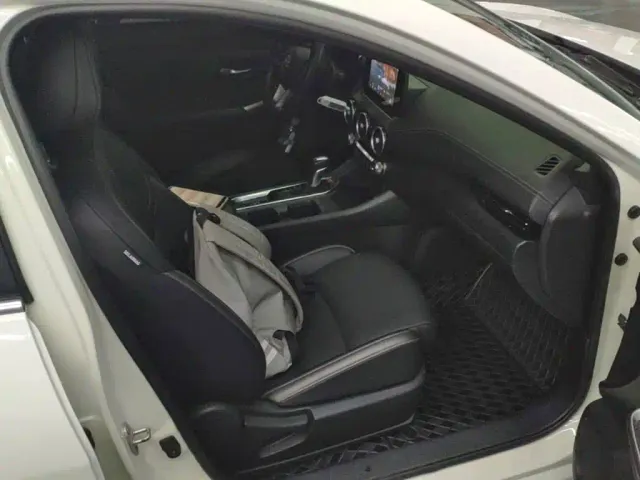 Nissan Sylphy — Фото автомобиля 24
