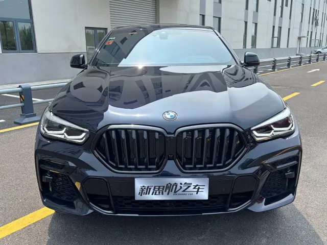 BMW X6 — Фото автомобиля 2
