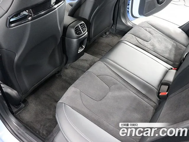 Hyundai AVANTE — Фото автомобиля 16