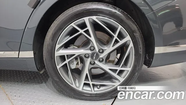 Genesis G90 RS4 — Фото автомобиля 21