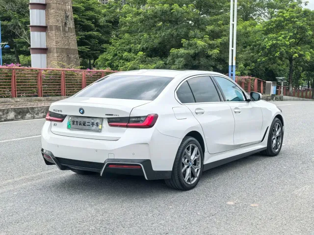 BMW i3 — Фото автомобиля 20