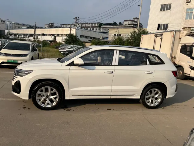 Jetta VS7 — Фото автомобиля 2
