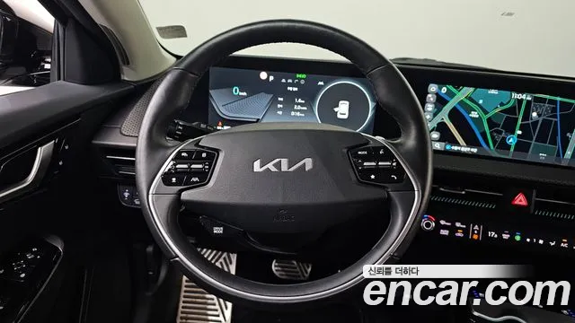 Kia EV6 — Фото автомобиля 12
