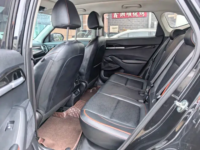 Kia Seltos — Фото автомобиля 6