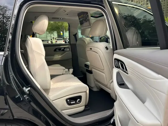 Geely Galaxy Galaxy M9 2025 Model 230km 2WD Explorer+ Edition — Фото автомобиля 13
