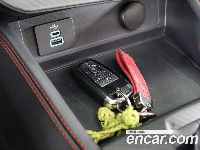 Ford Mustang — Фото автомобиля 3