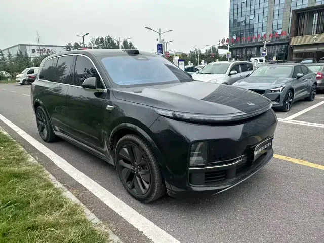 Li Auto L9 — Фото автомобиля 3