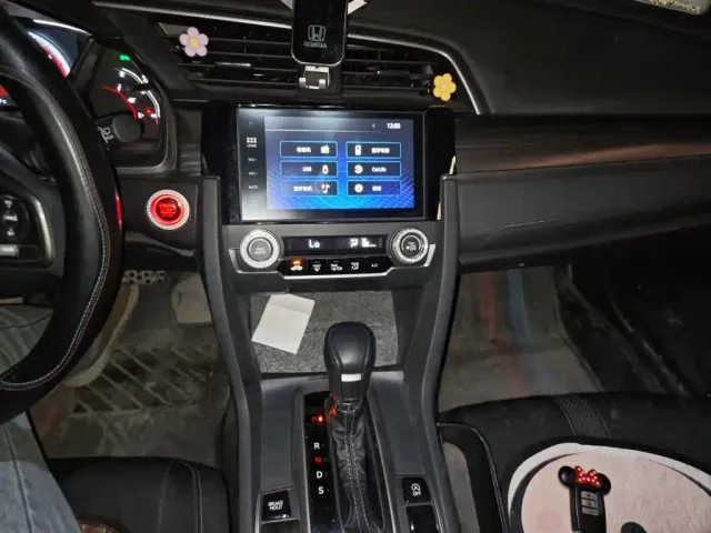 Honda Civic — Фото автомобиля 14