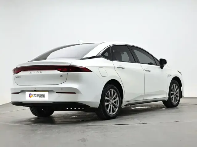 Aion AION S 2023 Mei 580 LFP — Фото автомобиля 3