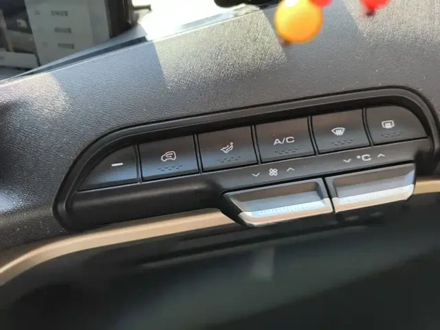 Baojun KiWi EV — Фото автомобиля 12