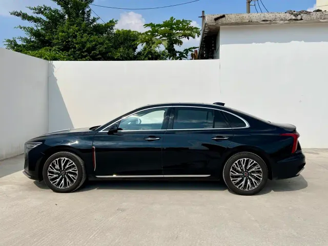 Hongqi H5 — Фото автомобиля 5