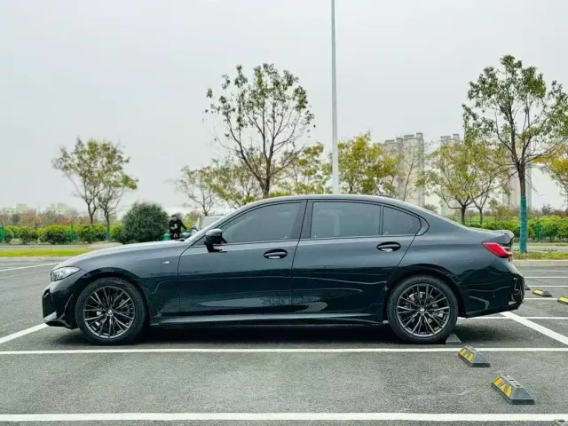 BMW 3 Series — Фото автомобиля 5