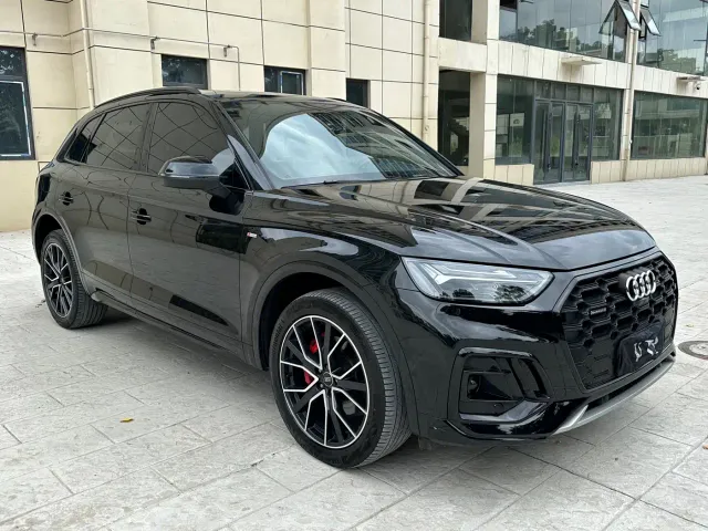 Audi Q5L — Фото автомобиля 3