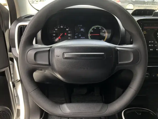 Roewe Clever — Фото автомобиля 2