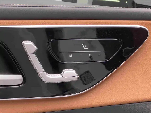Mercedes-Benz GLC-Class — Фото автомобиля 15