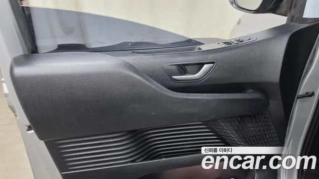 Hyundai Staria — Фото автомобиля 14