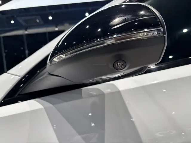 Mercedes-Benz C-Class — Фото автомобиля 20