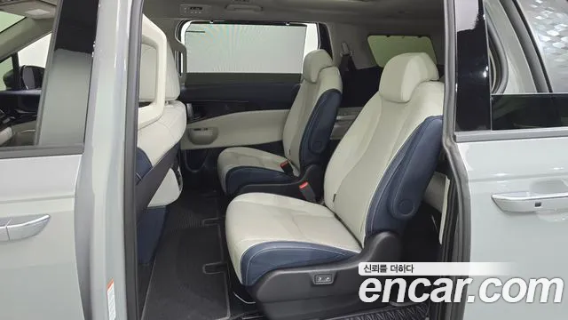 Kia Carnival 4th Gen — Фото автомобиля 26