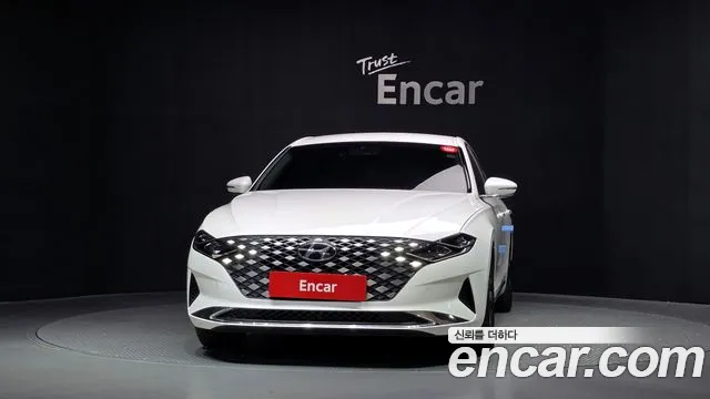 Hyundai Grandeur (New) Hybrid — Фото автомобиля 3