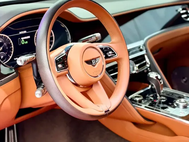 Bentley Flying Spur Plug-in Hybrid 2022 2.9T V6 Hybrid — Фото автомобиля 11