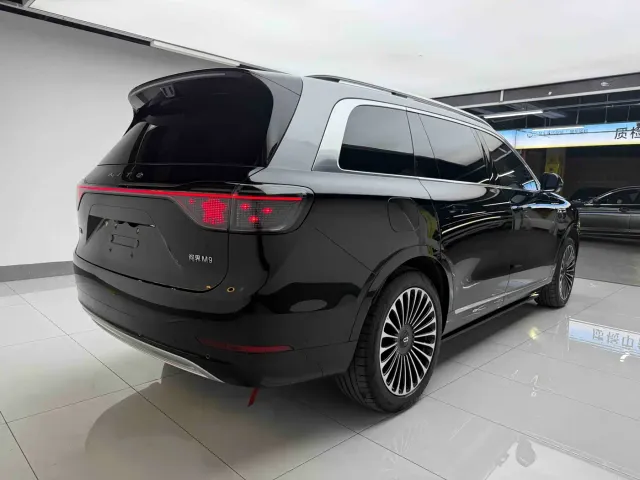 Aito M9 — Фото автомобиля 3