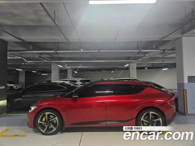Kia EV6 — Фото автомобиля 4