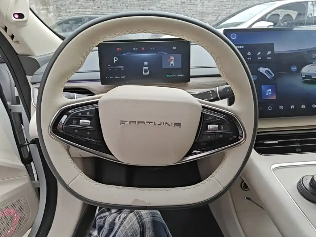 Dongfeng Fengxing Stellar S7 2025 555 Star Creation Edition — Фото автомобиля 10