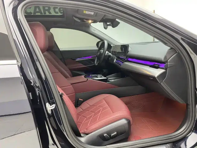 BMW 5 Series — Фото автомобиля 18