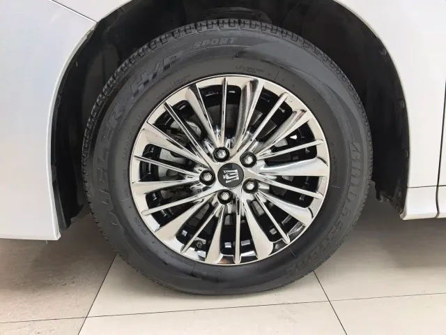 Toyota Vellfire — Фото автомобиля 21