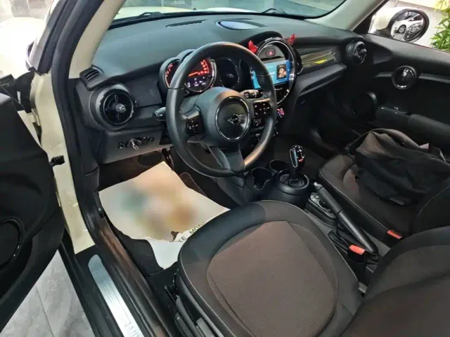 MINI Hatch — Фото автомобиля 9