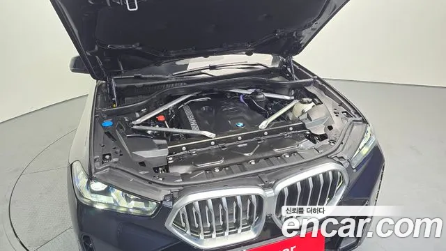 BMW X6 xDrive40i M Sport — Фото автомобиля 6