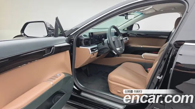Hyundai Grandeur GN7 — Фото автомобиля 10