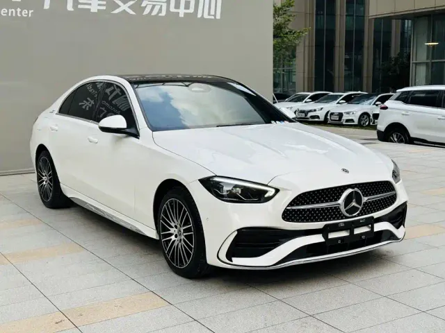 Mercedes-Benz C-Class — Фото автомобиля 3