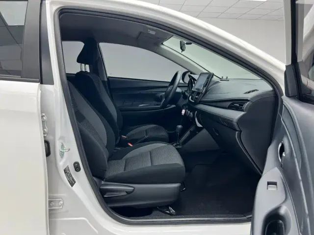 Toyota Vios FS — Фото автомобиля 15