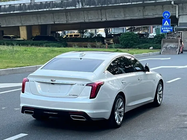 Cadillac CT5 — Фото автомобиля 5
