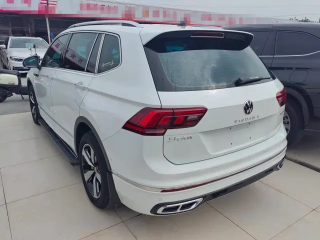 Volkswagen Tiguan L — Фото автомобиля 6