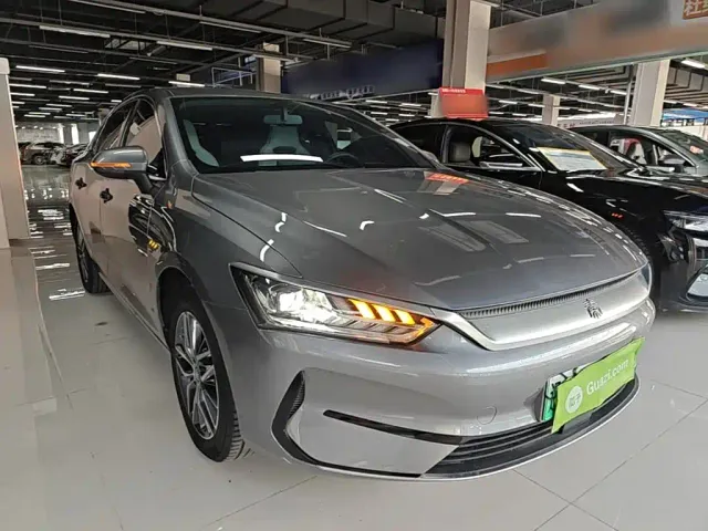 BYD Qin PLUS — Фото автомобиля 3