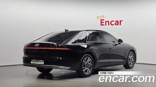 Hyundai Grandeur GN7 — Фото автомобиля 2
