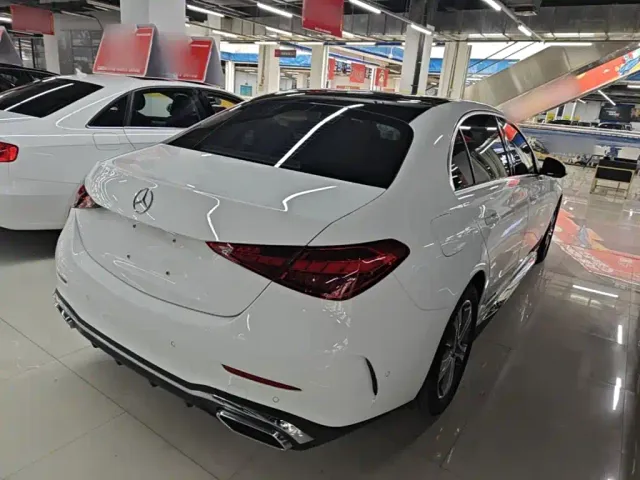 Mercedes-Benz C-Class — Фото автомобиля 6