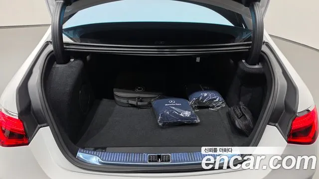 Mercedes-Benz S-Class — Фото автомобиля 20