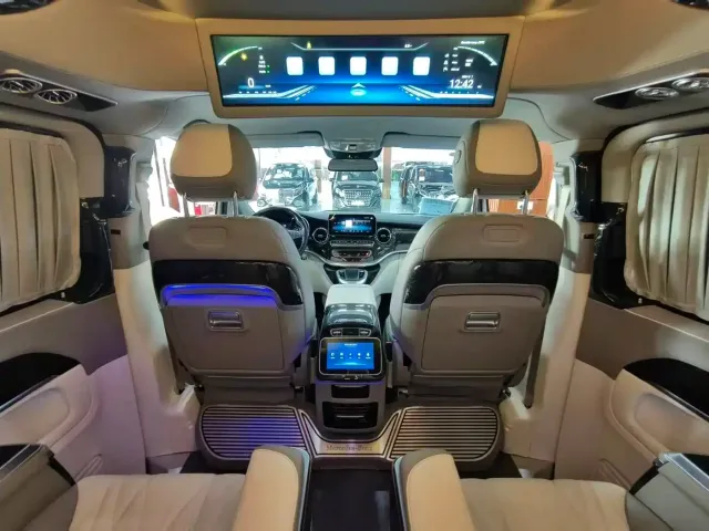 Mercedes-Benz V-Class — Фото автомобиля 10
