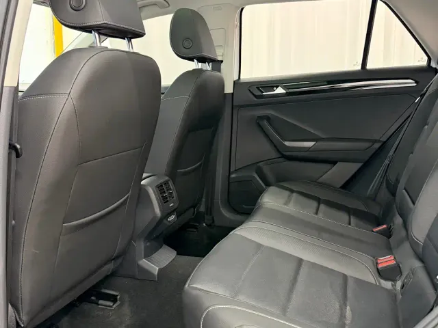 Volkswagen T-Roc — Фото автомобиля 11