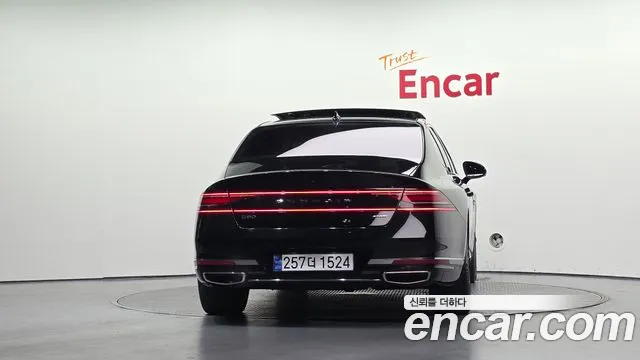 Genesis G90 RS4 — Фото автомобиля 4