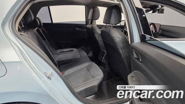 Volkswagen Golf Golf 8 поколение 2.0 TDI Prestige — Фото автомобиля 12