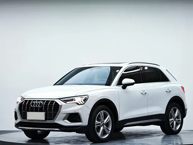 Фотография автомобиля — Audi Q3