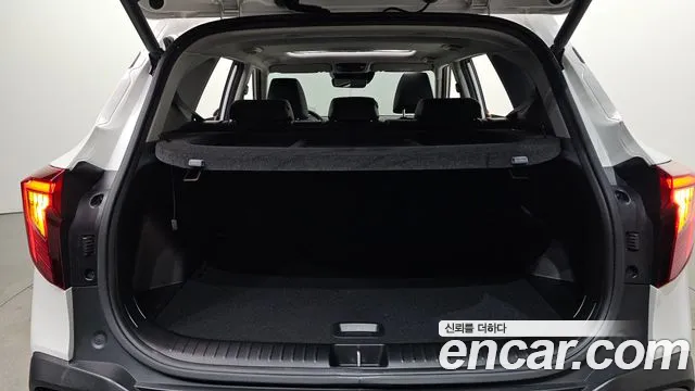 Kia Seltos Новый Seltos Бензин 1.6 турбо 2WD — Фото автомобиля 28
